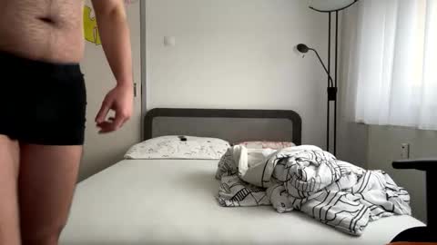 stefanomorelli online show from February 2026 12:33:01 PM