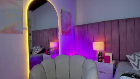 STEFANY online show from April 2026 08:22:01 PM