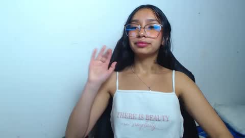 Stefanny lopez online show from March 2025 12:09:01 PM