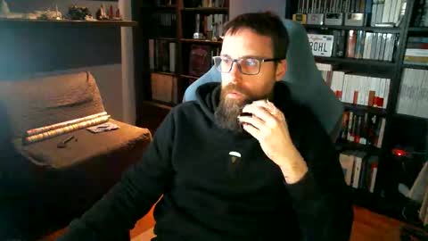 MeStef online show from April 2026 07:10:01 PM