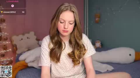 STEFI  Streams every day from 10 PM GTM1  online show from January 2026 08:00:02 PM