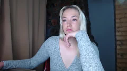 Snapshot of steffynicolle chatting on March 2026 04:28:02 AM Steffy online show from March 2026 04:28:02 AM