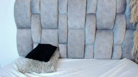 Stefy online show from December 2025 07:53:02 PM