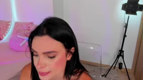 Snapshot of stella__white chatting on May 2026 07:52:02 PM Yuli online show from May 2026 07:52:02 PM