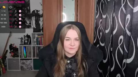 Snapshot of stella_and_carol chatting on May 2026 10:12:01 AM Diana online show from May 2026 10:12:01 AM