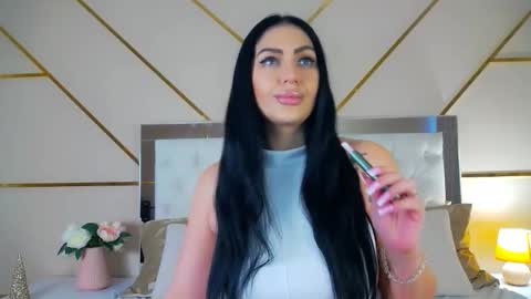 Stella Nelson online show from December 2025 08:01:02 AM