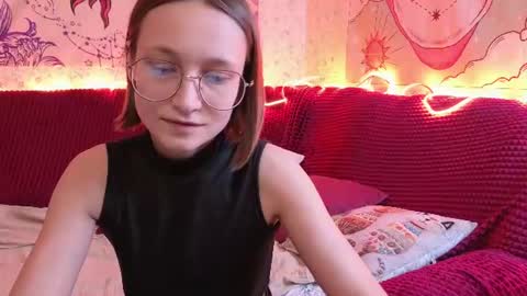 Snapshot of stella_polaris chatting on June 2026 08:02:01 PM Stella online show from June 2026 08:02:01 PM