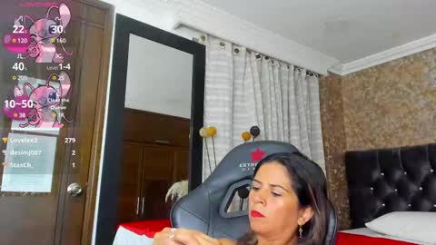 Estella online show from February 2025 01:19:01 AM