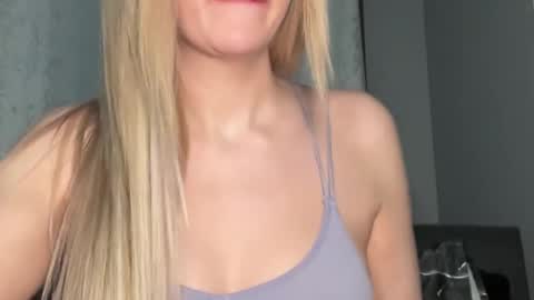 Stella Bella online show from February 2026 04:46:01 AM