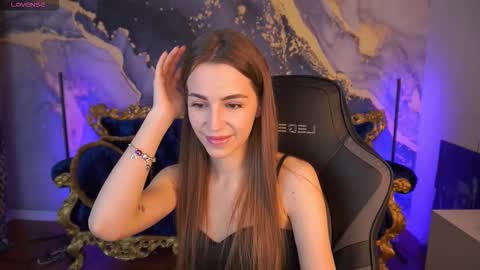 stellahoneywell online show from October 2025 01:58:01 PM