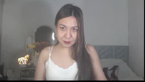 Snapshot of stellahugets chatting on November 2025 05:01:02 PM Stella online show from November 2025 05:01:02 PM