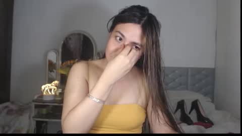 Snapshot of stellahugets chatting on December 2025 11:25:02 AM Stella online show from December 2025 11:25:02 AM