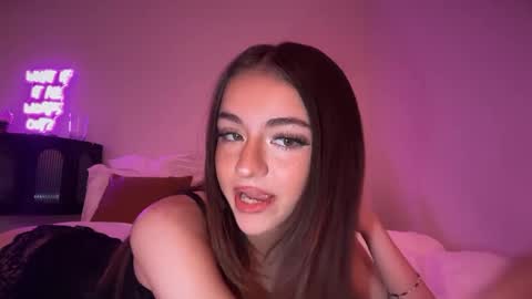 stellapearl online show from September 2025 08:36:01 PM