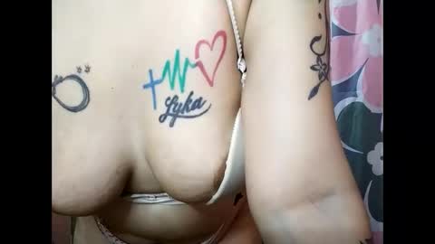 Stellapearlx online show from April 2026 02:33:02 PM