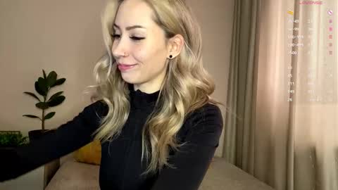 Snapshot of stellar_blade chatting on February 2026 08:24:02 AM Alexia online show from February 2026 08:24:02 AM