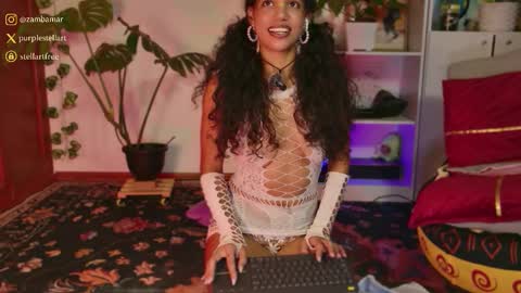 stellart_ online show from November 2025 12:56:02 AM