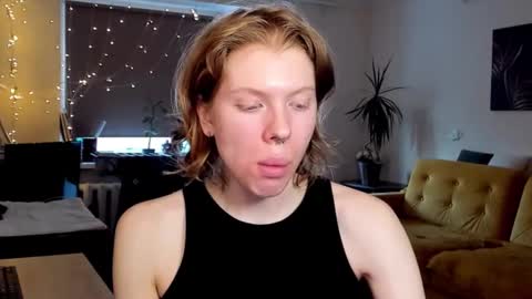 S T E L L A online show from February 2025 12:55:02 PM