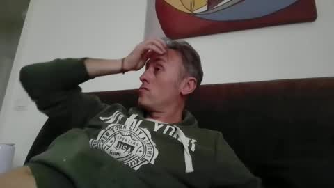 sten015 online show from November 2025 02:05:02 PM