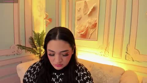         online show from November 2025 01:22:02 AM