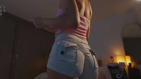 stephania_let online show from February 2026 02:39:02 PM