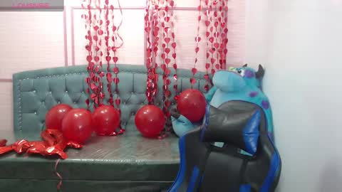 Stephania online show from February 2025 10:33:02 AM