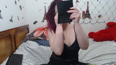 Stephanie   online show from March 2025 05:42:02 AM