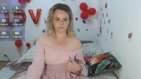 Snapshot of stephaniewild chatting on June 2026 09:45:01 AM Stephanie online show from June 2026 09:45:01 AM