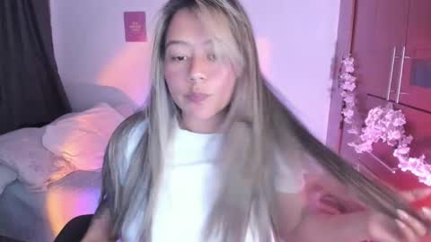 Stephanie  online show from September 2025 12:16:01 AM