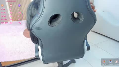 Stephany online show from December 2025 04:40:01 AM