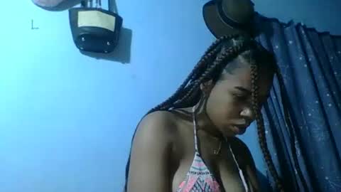 Snapshot of stephaolysca chatting on May 2026 07:02:02 AM stephaolysca online show from May 2026 07:02:02 AM