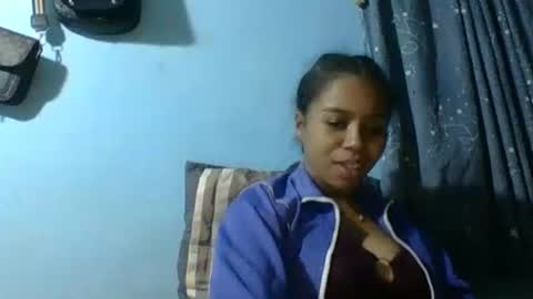 Snapshot of stephaolysca chatting on May 2026 06:03:02 PM stephaolysca online show from May 2026 06:03:02 PM