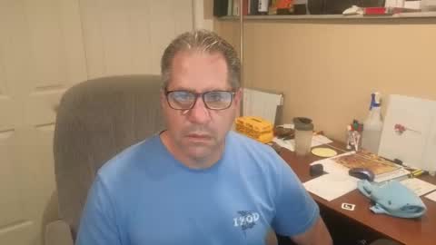 stephenhal9 online show from September 2025 06:00:01 PM