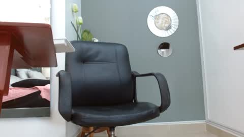 stephyjonesph online show from December 2024 04:06:01 PM