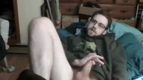 Snapshot of sterben13v chatting on December 2024 08:48:01 PM Ian23602 online show from December 2024 08:48:01 PM