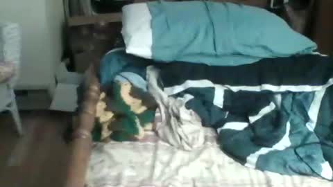 Snapshot of sterben13v chatting on February 2025 10:33:01 PM Ian23602 online show from February 2025 10:33:01 PM