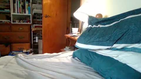 Snapshot of sterben13v chatting on September 2025 09:07:02 PM Ian23602 online show from September 2025 09:07:02 PM