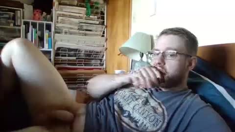 Snapshot of sterben13v chatting on September 2025 05:18:02 PM Ian23602 online show from September 2025 05:18:02 PM