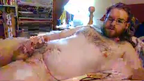 Snapshot of sterben13v chatting on November 2025 10:45:02 PM Ian23602 online show from November 2025 10:45:02 PM