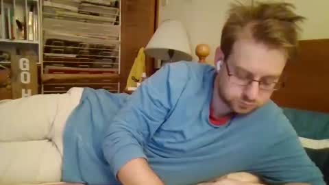 Snapshot of sterben13v chatting on November 2025 04:01:02 AM Ian23602 online show from November 2025 04:01:02 AM