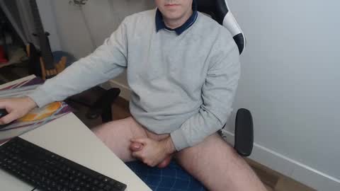 Snapshot of steve_oo8 chatting on March 2025 09:42:02 PM steve_oo8 online show from March 2025 09:42:02 PM