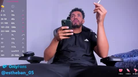 Snapshot of steven_smith05 chatting on September 2025 07:46:02 AM Esteban online show from September 2025 07:46:02 AM