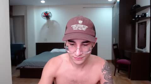 Snapshot of steveoceanbeanhuge chatting on January 2025 02:46:02 PM Alex online show from January 2025 02:46:02 PM