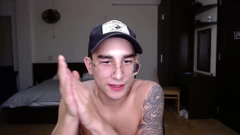 Snapshot of steveoceanbeanhuge chatting on February 2025 05:36:02 PM Alex online show from February 2025 05:36:02 PM