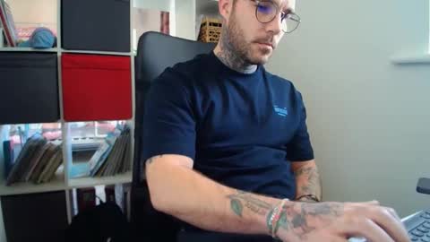 Snapshot of stevie_rae chatting on October 2025 12:01:02 PM stevie_rae online show from October 2025 12:01:02 PM