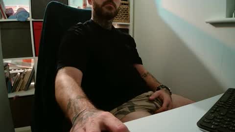 stevie_rae online show from November 2025 09:47:01 PM