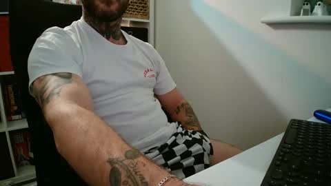 stevie_rae online show from November 2025 07:54:01 PM