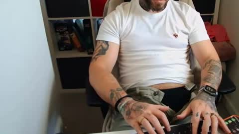 Snapshot of stevie_rae chatting on June 2026 09:17:01 AM stevie_rae online show from June 2026 09:17:01 AM