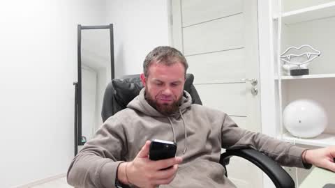 Snapshot of stewart_benzo chatting on January 2026 03:52:02 AM Stewart Barnz online show from January 2026 03:52:02 AM