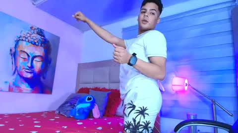 Snapshot of stewart_mateo_ chatting on September 2025 03:39:02 AM stewart online show from September 2025 03:39:02 AM