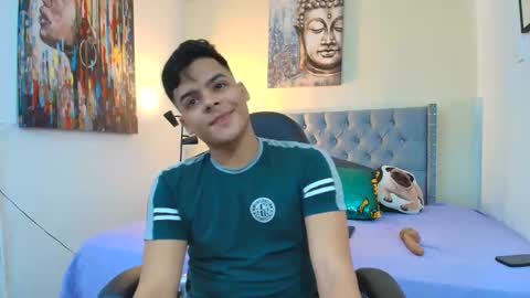 Snapshot of stewart_mateo_ chatting on September 2025 03:06:02 AM stewart online show from September 2025 03:06:02 AM